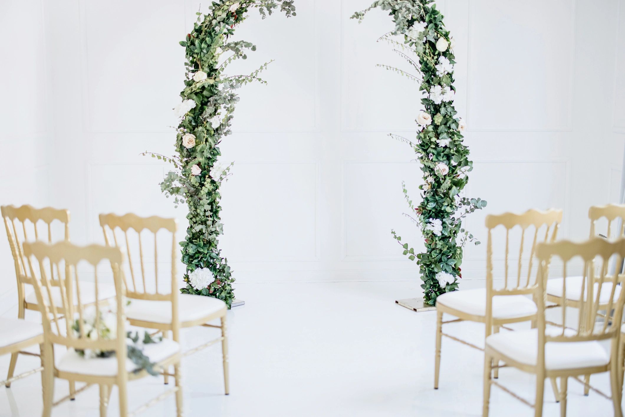 beautiful wedding altar