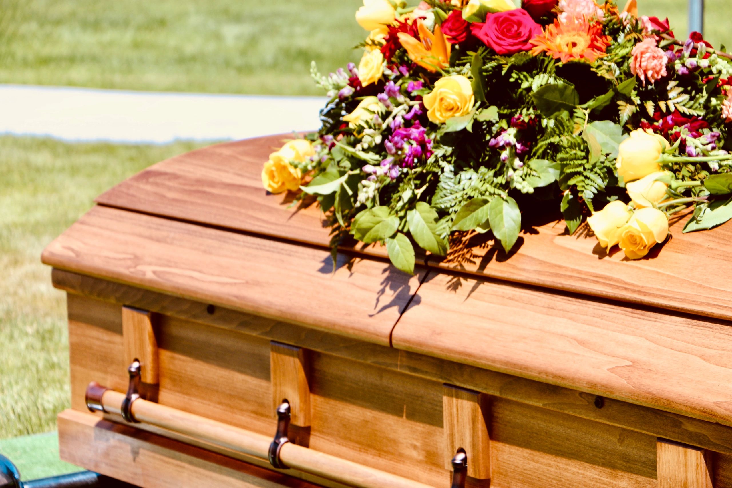 funeral service graveside comfort